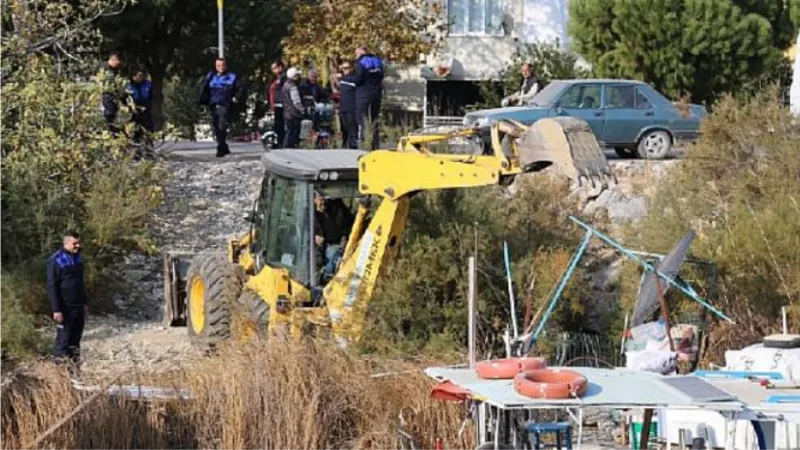 Kaçak Yapıların Yıkımı Gerçekleşti