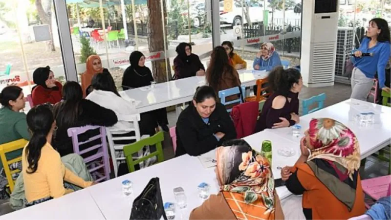 Bornova Belediyesi’nden toplumsal cinsiyet eşitliği eğitimi