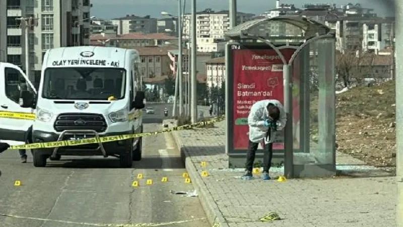 Tuba, durakta beklerken boşanma aşamasındaki eşi tarafından öldürüldü