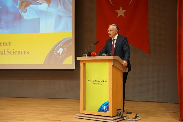 'Uluslararası Tıp Bilimlerinde Gelecek Vizyonu' konferansı İstanbul'da başladı