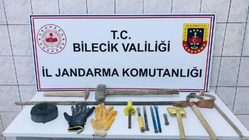 Bilecik'te kaçak kazıya suçüstü: 5 gözaltı