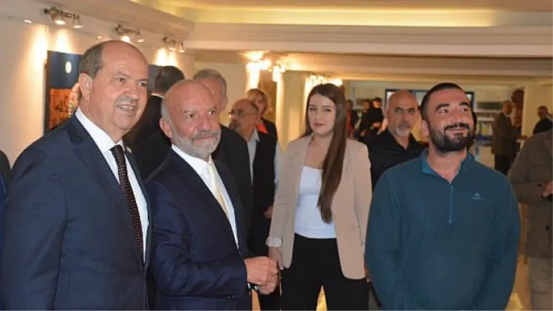 KKTC’nin kuruluşunun 39’uncu yıl dönümü onuruna, Kıbrıs Modern Sanat Müzesi tarafından düzenlenen “Cumhuriyet Sergisi” açıldı