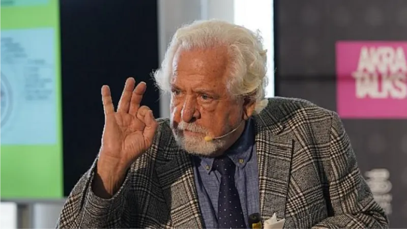 Hem Yurt İçinde Hem de Yurt Dışındaki Başarılı Kariyeriyle Adından Söz Ettiren  Prof. Dr. Ali Demirsoy, Akra Talks Sahnesi’ndeydi