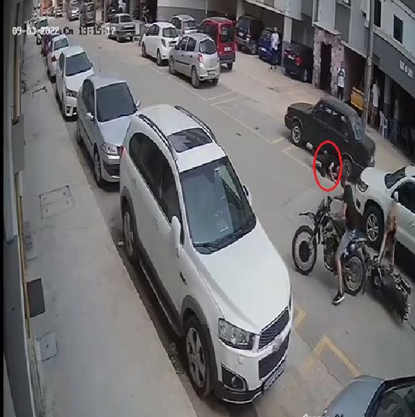 Eski kız arkadaşının yeni sevgilisini vurdu; o anlar kamerada