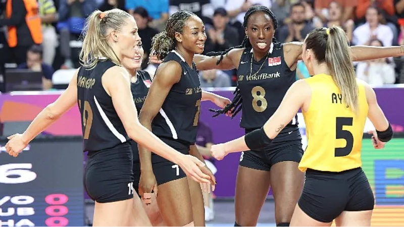 VakıfBank grup lideri olarak yarı finale yükseldi