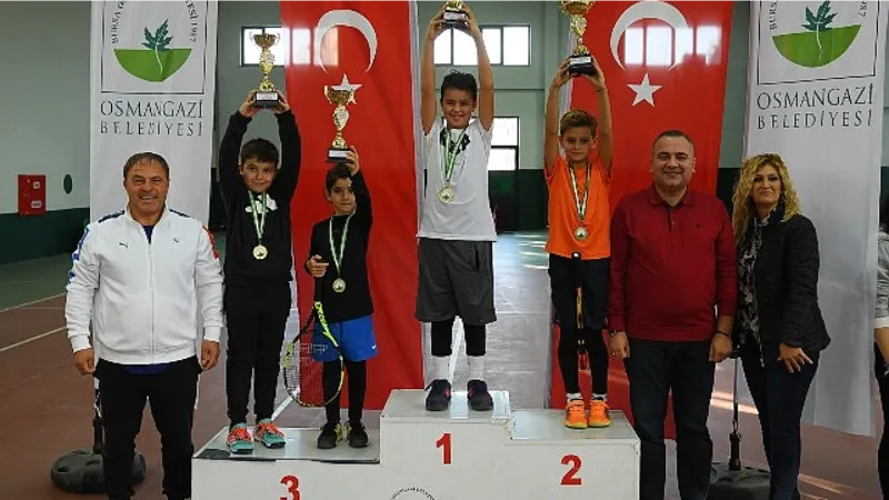 Osmangazi Tenis Kış Kupası Nefes Kesti