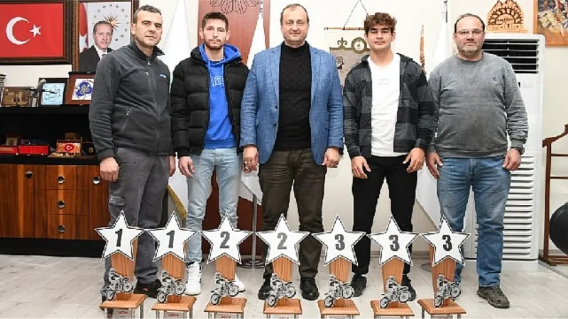 İznik Motosiklet Spor Kulübü Tüm Kupaları Aldı