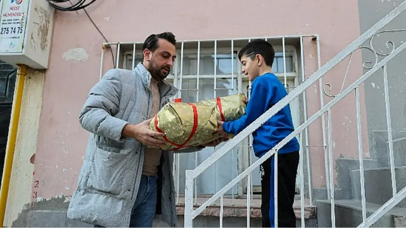 Başkan Kılıç'tan miniklere yeni yıl sürprizi