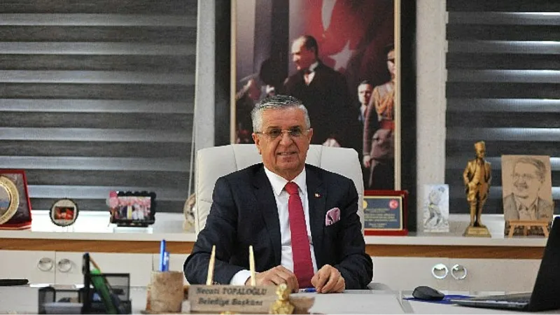 Kemer Belediye Başkanı Necati Topaloğlu'ndan personele yılbaşı öncesi müjde