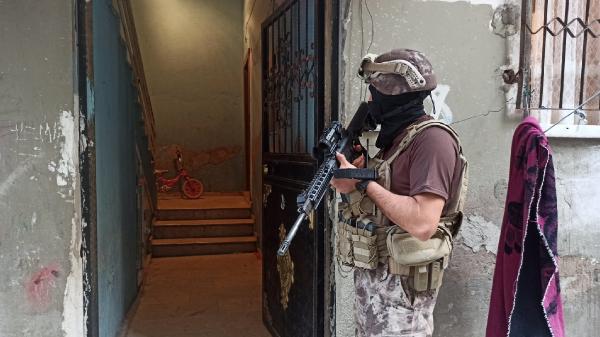 Mersin'de terör operasyonu: 10 gözaltı kararı