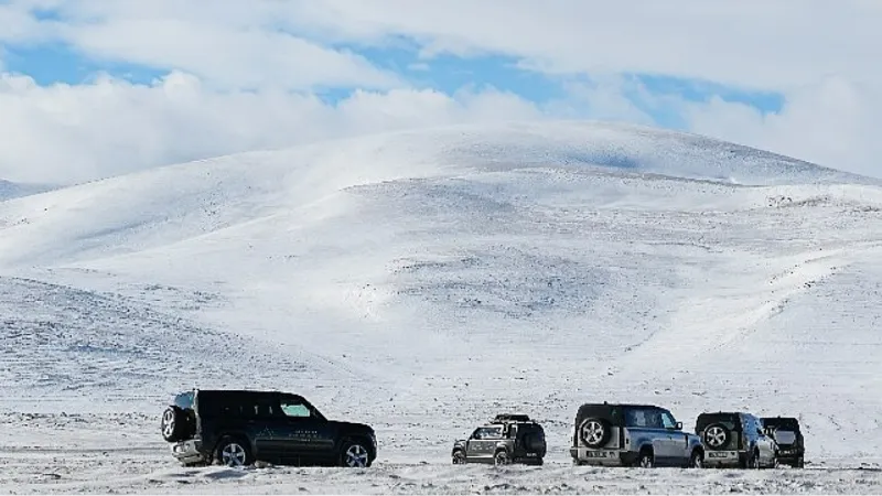 BOM Akademi'nin düzenlediği BMW, MINI ve Land Rover'lar ile Kar ve Buz Üzerinde Yapılacak Deneyim için Geri Sayım Başladı