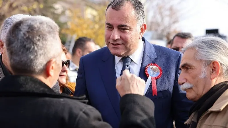 2022'nin En Başarılı İlçe Belediye Başkanı Alper Taşdelen