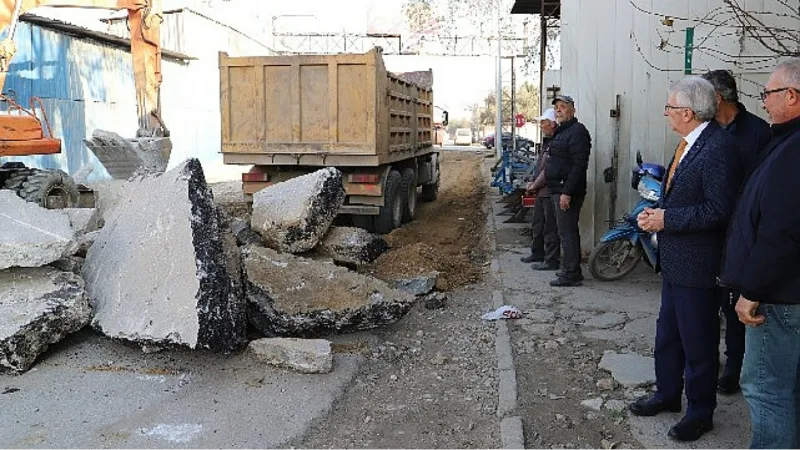 Ödemiş'te Sanayi Caddesi'nde sıcak asfalt için çalışmalar başladı