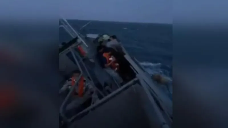 Tayland savaş gemisi battı: 31 denizci kayıp