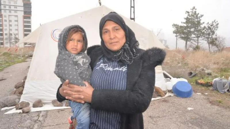 Ankara'da çadırda kalan depremzede aile eve yerleştirildi