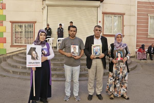 Evlat nöbetindeki aileler ‘Dünya Kız Çocukları Günü’nde çocuklarını istedi