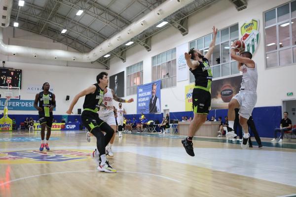 Galatasaray Nef - Yukatel Merkezefendi: 78-76