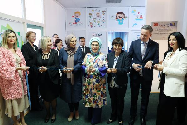 Emine Erdoğan, Saraybosna'da özel gereksinimli çocuklarla bir araya geldi