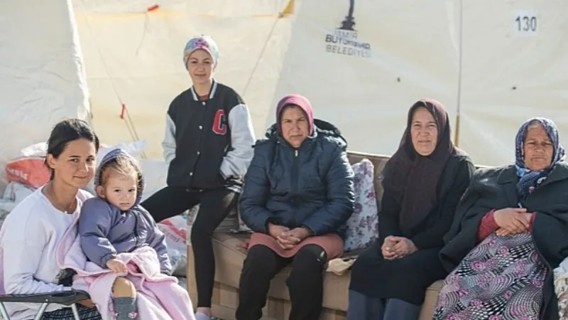 Depremzede kadınlar 8 Mart'ı buruk karşıladı “Ne güzel yaşıyorduk, sıcak bir yuvamız vardı"