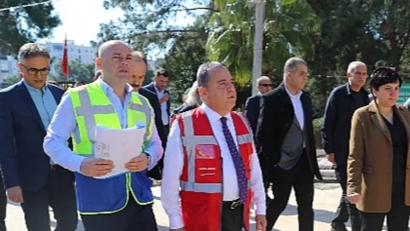 Başkan Böcek Uncalı Kent Mezarlığı çalışmalarını yerinde inceledi