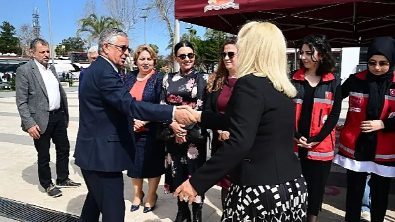 8 Mart Dünya Kadınlar Günü dolayısıyla Kemer'de tören düzenlendi.