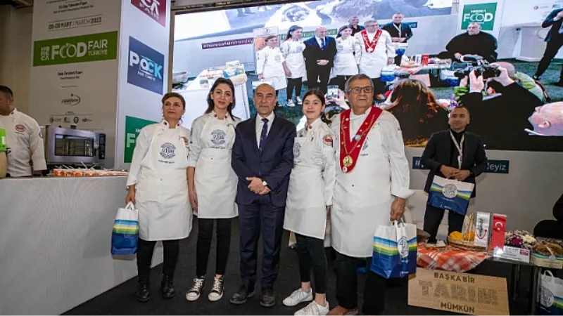 Başkan Soyer Fuar İzmir'in ev sahipliği yaptığı dört fuarı ziyaret etti