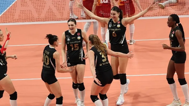 VakıfBank kupada yarı finalde