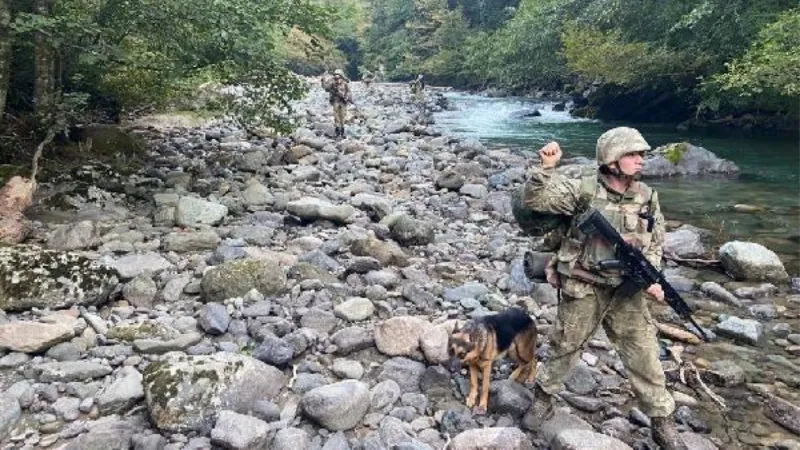 MSB: Sınırdan kaçak geçmeye çalışan 6 FETÖ ve 1 PKK/KCK üyesi yakalandı