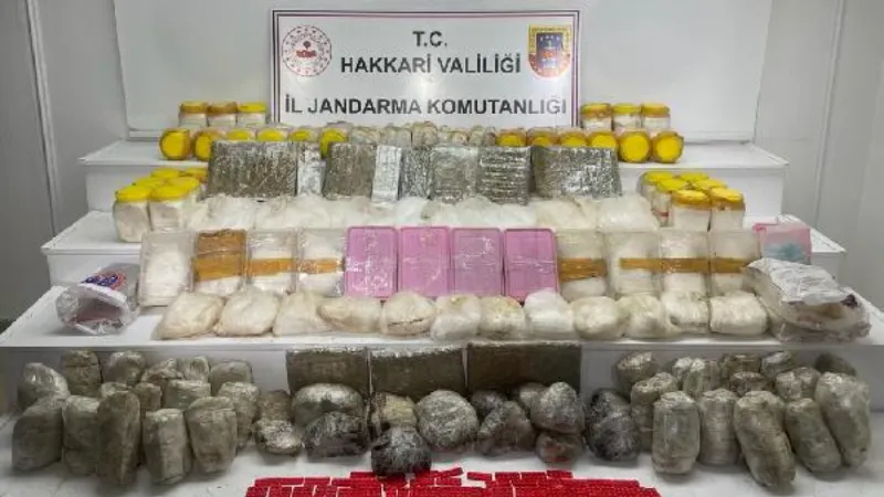 Hakkari'de 126,5 kilo uyuşturucu ele geçirildi