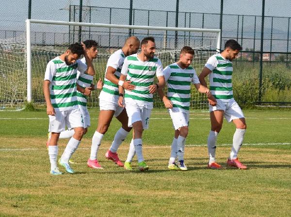 Efeler 09 özel maçta galip