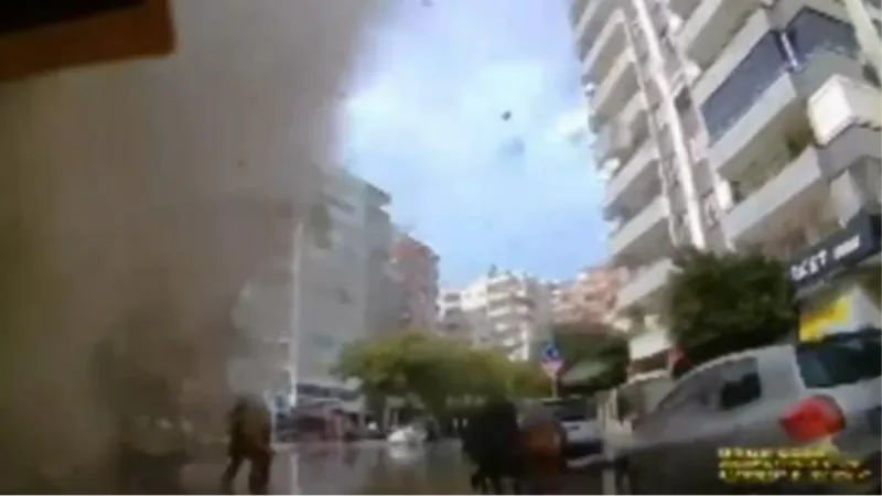 Adana'da, Sinem Apartmanı'nın yıkılma anı kamerada