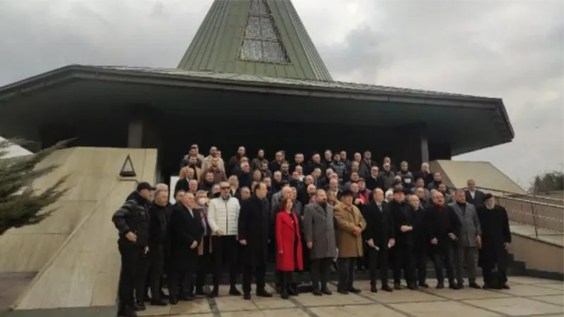 Anıt Mezar'da  'Yeter söz milletindir' tepkisi 