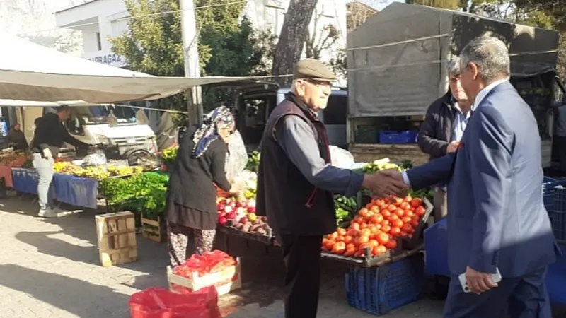 Başkan Topaloğlu Göynük pazarında esnafla bir araya geldi
