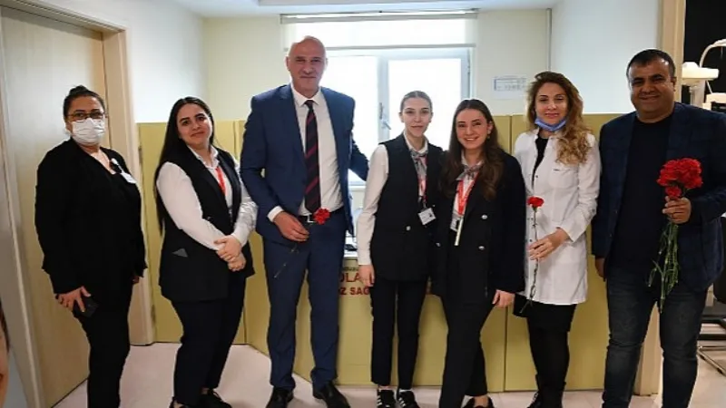Beylikdüzü Belediye Başkanı Mehmet Murat Çalık: Sağlık Çalışanlarının Bayramını Kutladı
