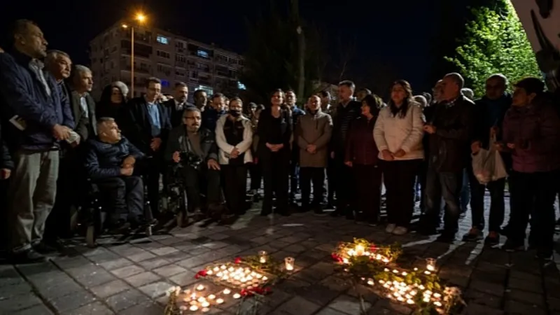 Depremde yitirilen canlar için İzmir'den “sessiz çığlık" yükseldi