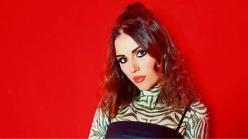 Nilhan'dan Filtresiz Bir Duygu Akışı: “Ses Ver"