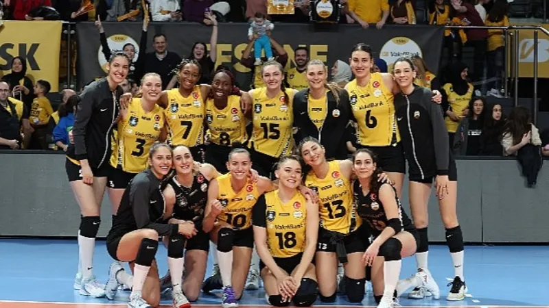 VakıfBank, çeyrek finalde avantajı aldı