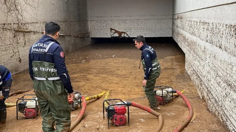 Antalya Büyükşehir Belediyesi İtfaiyesi Şanlıurfa'da