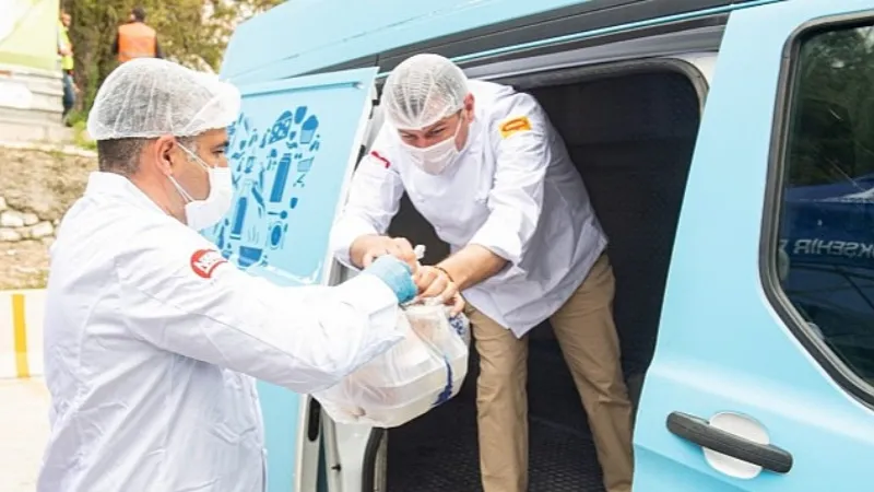 Ramazanın ilk gününde İzmir, Adıyaman, Osmaniye ve Hatay'da iftar sofrası kurulacak