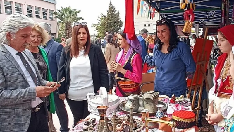 Bornova'da "21 Mart Türk Dünyası ve Toplulukları Haftası" Töreni Gerçekleştirildi