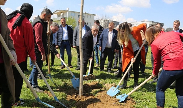 Torbalı Belediyesi Orman Haftası kapsamında koru oluşturdu