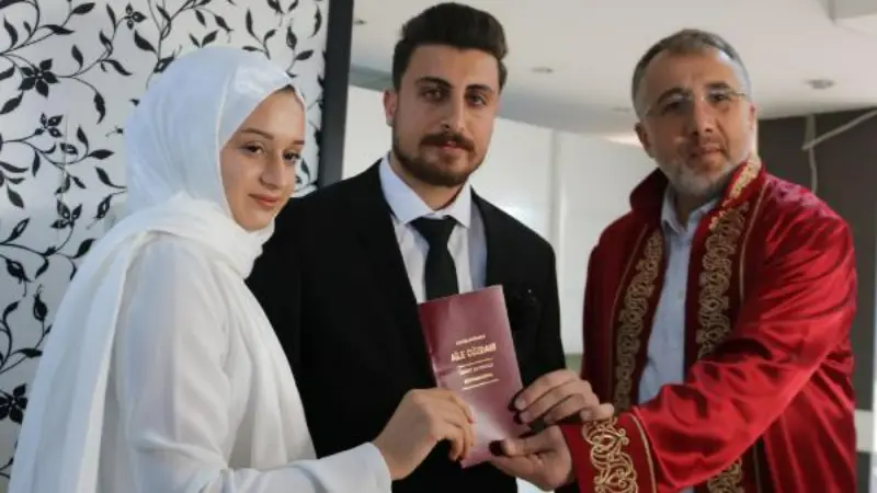 Hataylı depremzede çift, Nevşehir'de evlendi