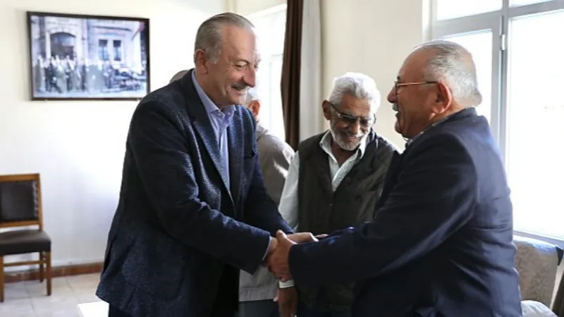 Didim Belediye Başkanı A. Deniz Atabay, Yaşlılar Haftası dolayısıyla Didim Huzurevi'ni ziyaret etti