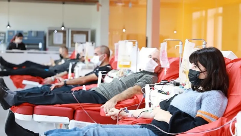 Kızılay'dan Gönüllü Kan Bağışçılarına Acil Çağrı : Kan Stokları Hızla Azalıyor