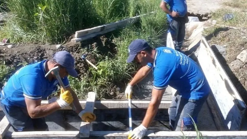 Muğla Büyükşehir'den Üreten Köylüye Sulama Desteği