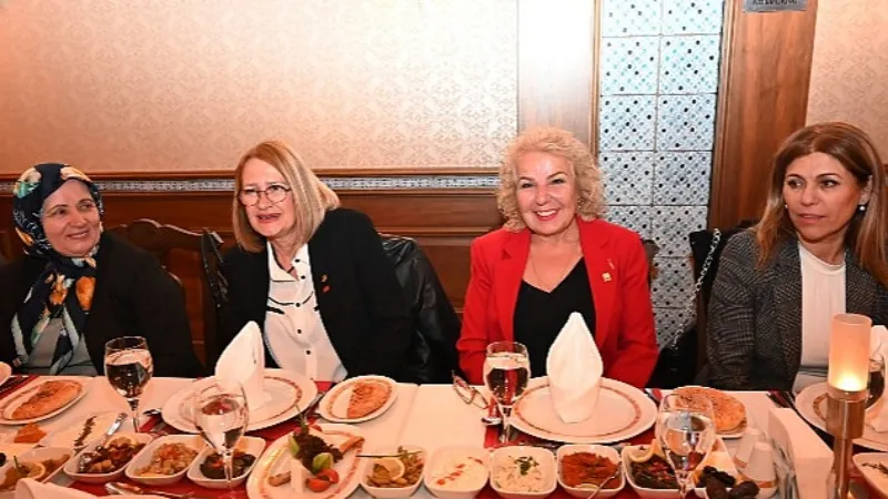 Başkan Topaloğlu CHP ve İYİ Partililerle iftar yemeğinde buluştu