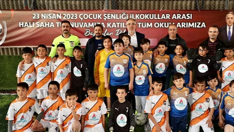 Nevşehir Belediyesi İlkokullar Arası 23 Nisan Futbol Turnuvası Başladı