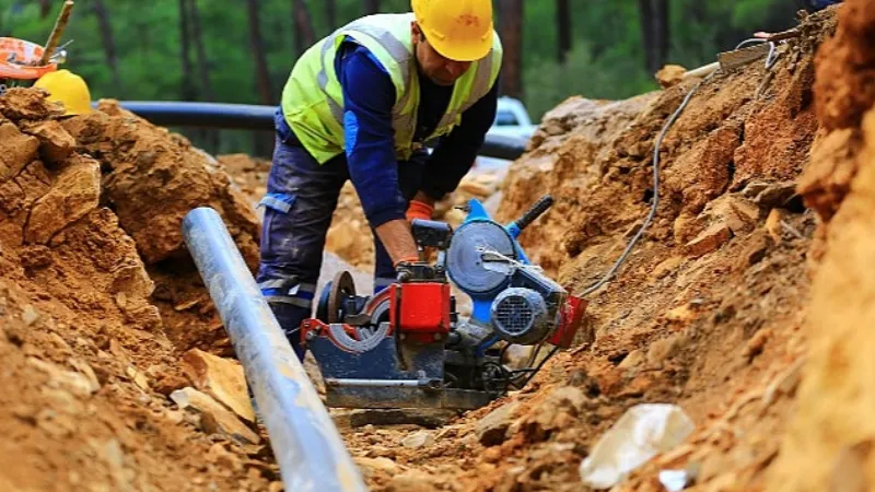 Muğla Büyükşehir, Milas'ta İçme Suyu Hat Yapımının %90'ını Tamamladı