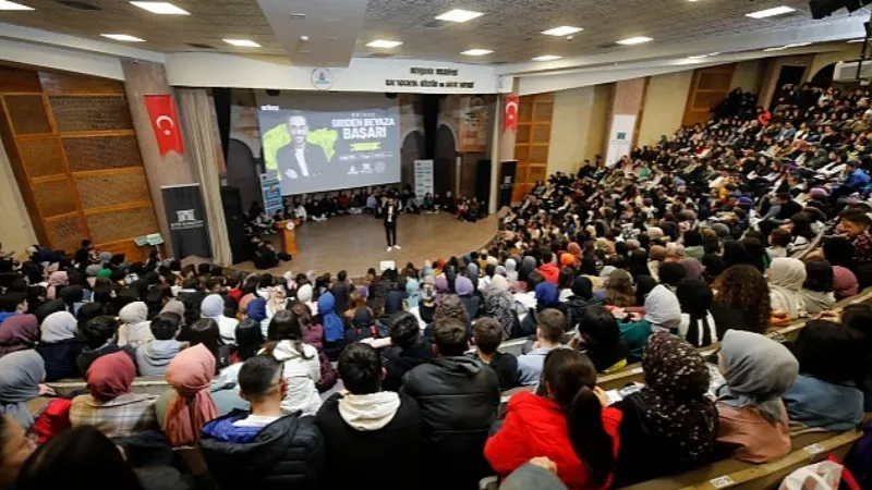 Nevşehir Belediyesi'nden Gençlere YKS Öncesi Gri Koç Motivasyonu