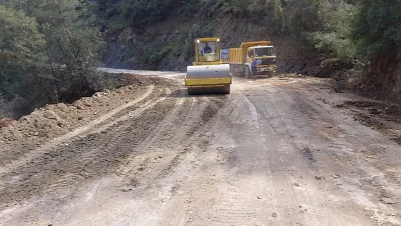 Muğla Büyükşehir, Milas'ta 473 Km Yol Çalışması Yaptı